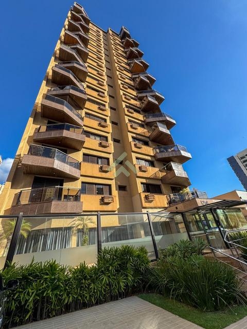 Apartamento à venda em Londrina, Centro, com 4 quartos, com 361 m²